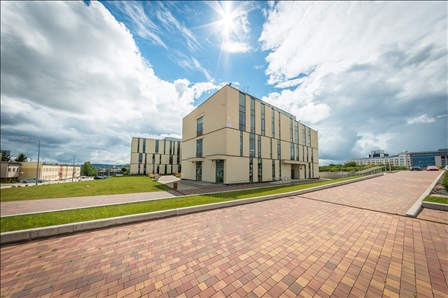 美國斯坦福大學(xué)、加州大學(xué)伯克利分校、加州州立大學(xué)三校博士后研究班